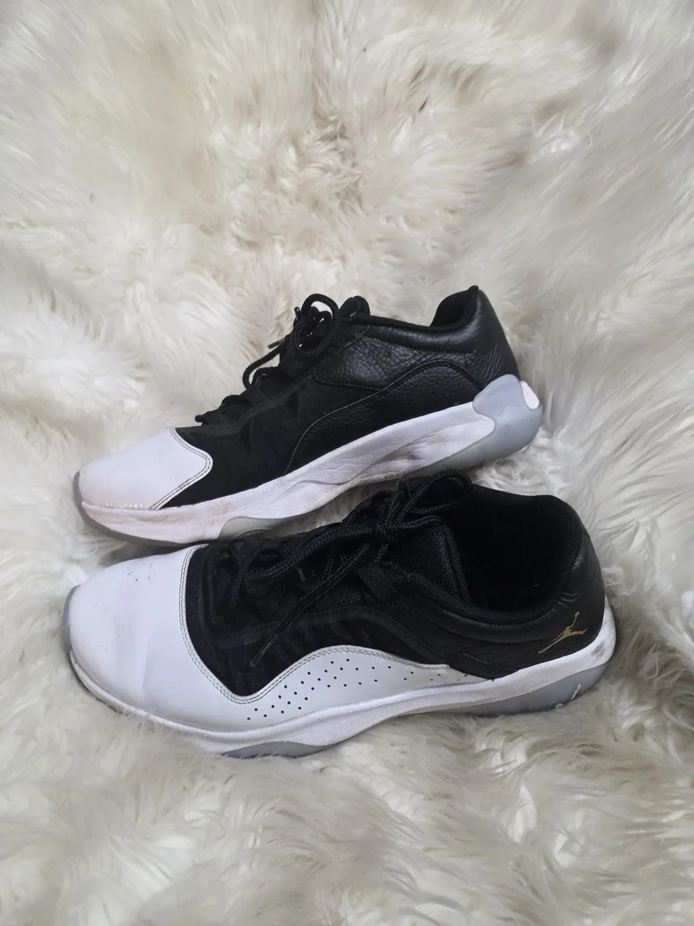 Jordan Men's Black and White Low-Top Athletic Sneakers